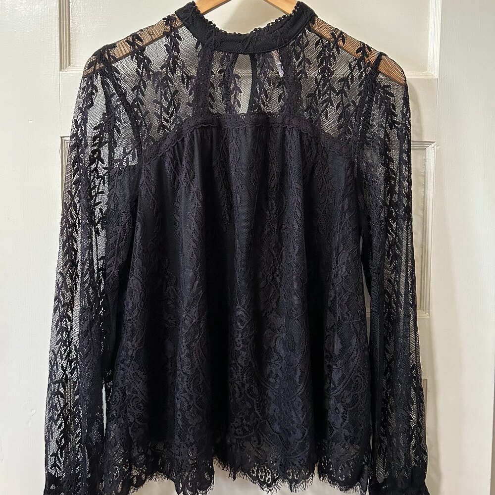Xhilaration L Black lace top